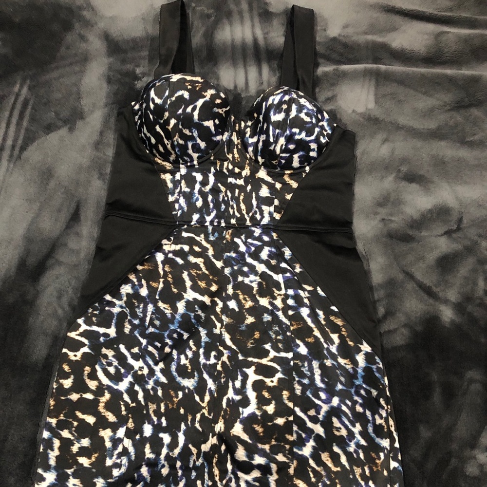 Selling because I gained weight😩